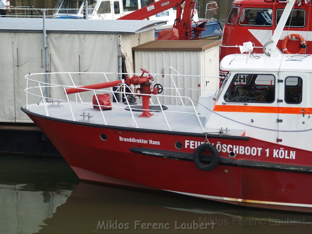 Loeschboot Branddirektor Hans   P085.JPG